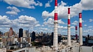 Central elétrica de Ravenswood, no bairro de Queens, Nova Iorque, 27 de agosto de 2025.