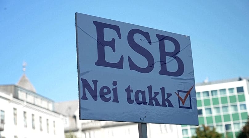 A banner reading "no" during the EU referendum campaign in Iceland