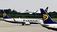 Foto de arquivo de terça-feira, 21 de julho de 2009: aviões da Ryanair no aeroporto de Stansted, em Inglaterra. (AP Photo/Matt Dunham)