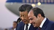 الرئيس المصري عبد الفتاح السيسي يستقبل الرئيس الصيني شي جين بينغ في مطار القاهرة الدولي، مصر، يوم الثلاثاء، 1 سبتمبر 2026.