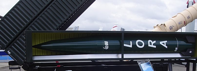Rakete LORA von Israel Aerospace - im Startcontainer