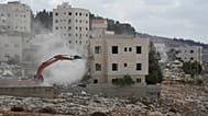 İsrail güçleri, Batı Şeria’nın kuzeyindeki Filistin kenti Nablus’ta iki evi yıkıyor, 31 Ağustos 2026.