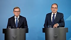 Dobrindt und Wadephul sprechen in Berlin über den versuchten Drohnenangriff auf den Flughafen Leipzig/Halle.