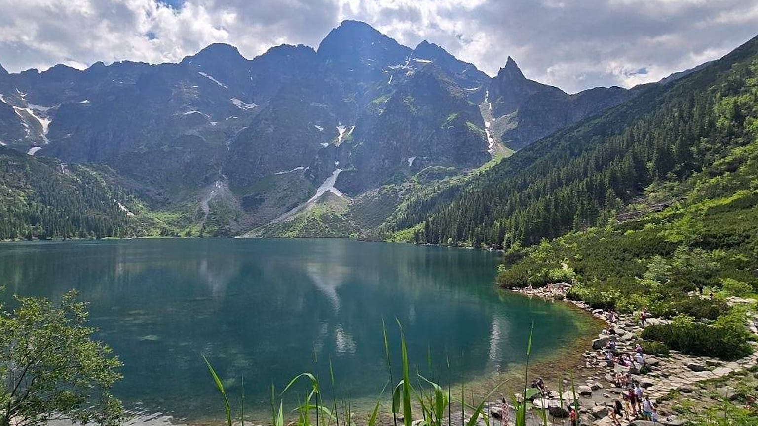Morskie Oko – drugie pod względem powierzchni i objętości wód jezioro w Tatrach. 27.06.2026 r.