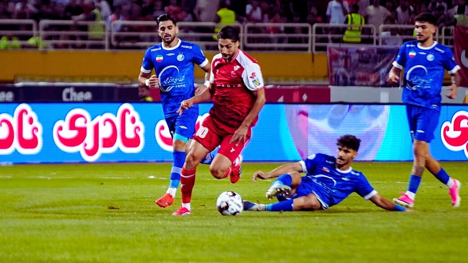 دربی ۱۰۷ تهران