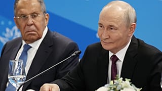 Russlands Außenminister Lawrow und Präsident Putin in Indonesien am 3. September 2026