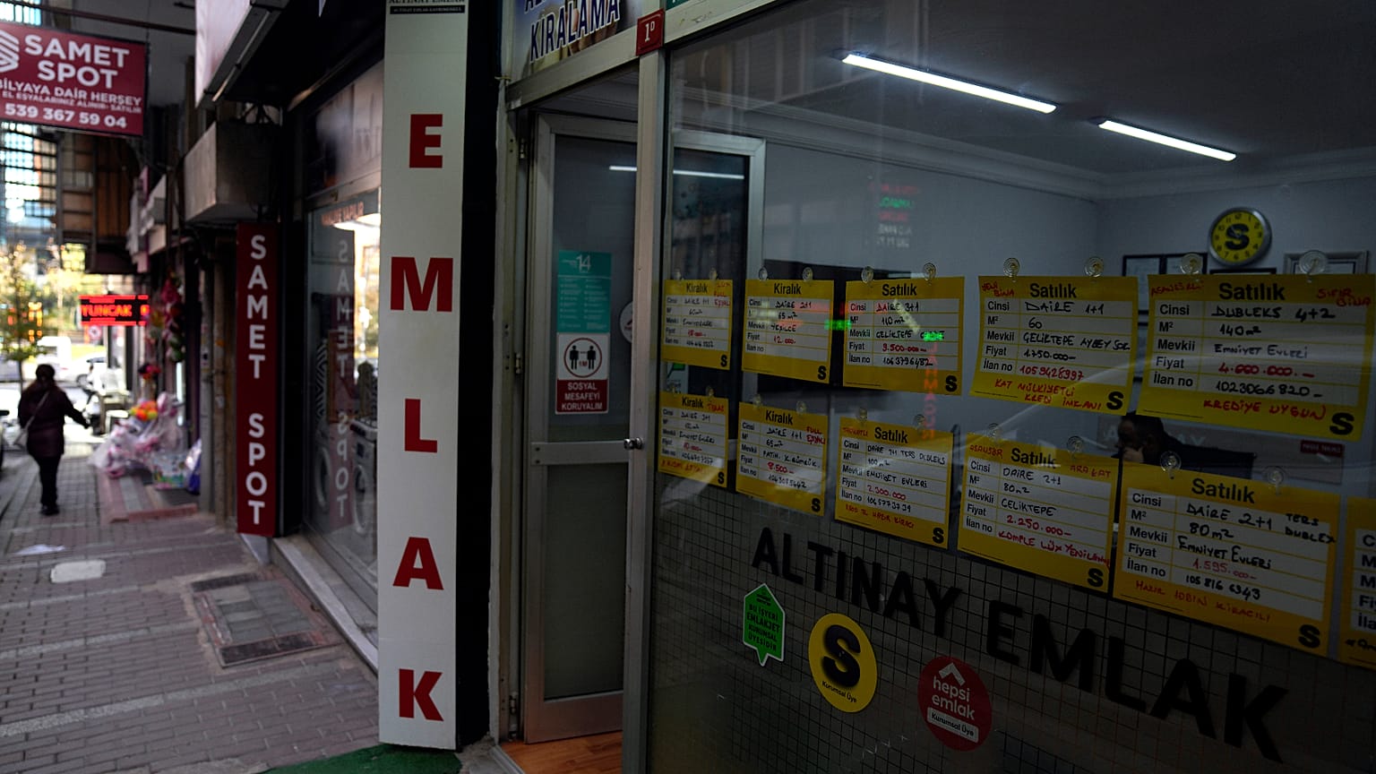 İstanbul'da bir emlakçı