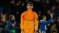 Raúl Asencio, jugador del Real Madrid, reacciona al final de un partido con el Espanyol en el Estadio Olímpico Lluís Companys de Barcelona, ​​España, en febrero de 2025