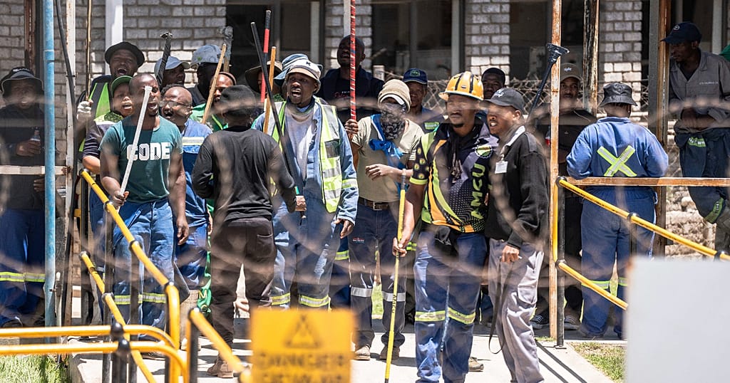 Afrique du Sud : l'exploitation minière illégale menace Johannesburg