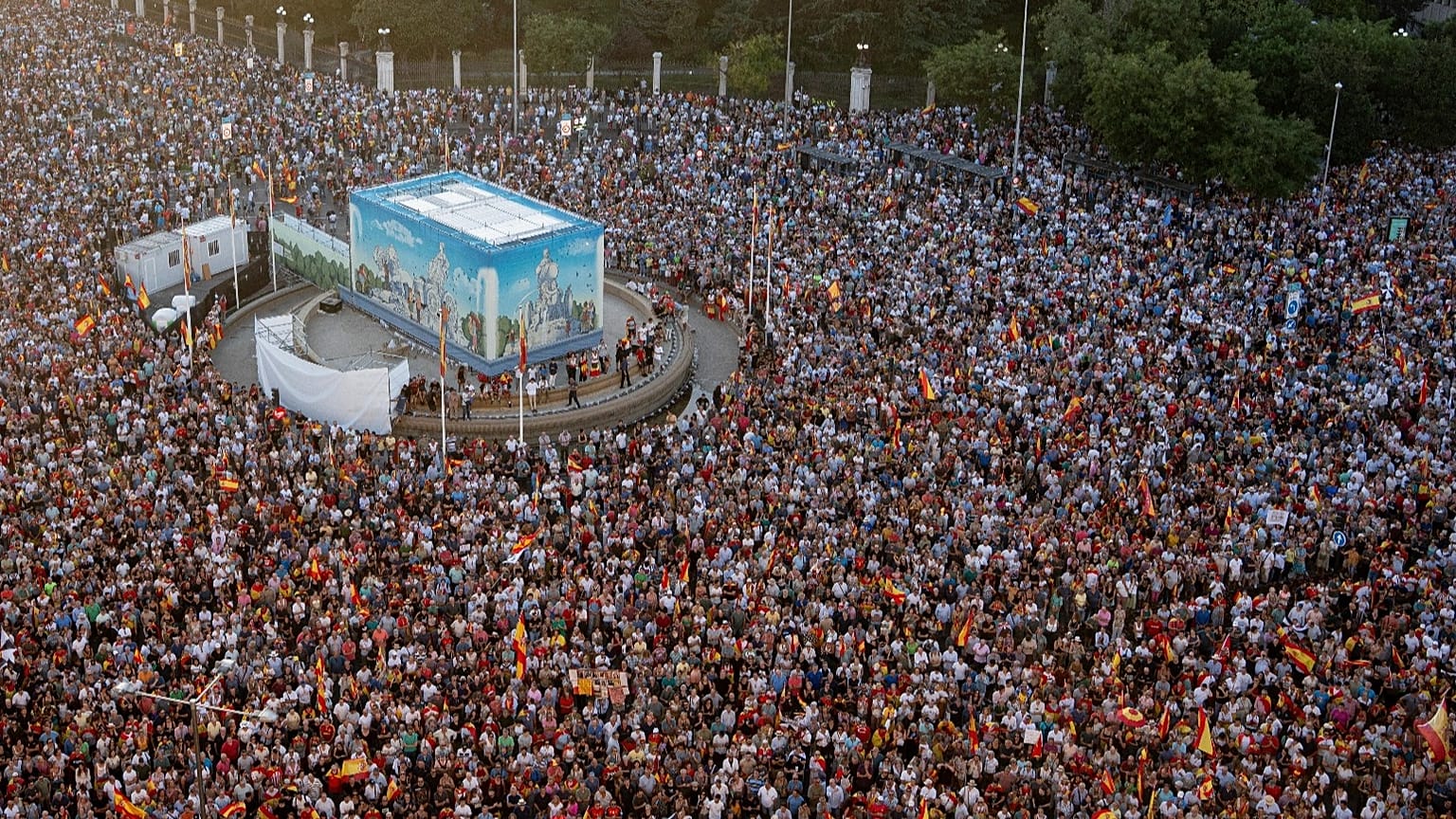 Manifestantes se congregan en apoyo de Ceuta para conmemorar el aniversario de la ciudad en Madrid, España, el 2 de septiembre de 2026.