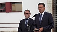 O ministro da Administração Interna, Luís Neves, e o primeiro-ministro português Luís Montenegro
