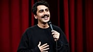 Komedyen Deniz Göktaş'ın "Ölü Deniz" adlı gösterisinden bir kare.