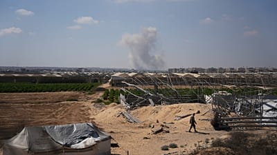 الجيش الإسرائيلي يهدم مباني شرق خان يونس، في جنوب قطاع غزة، يوم الجمعة 4 سبتمبر 2026.