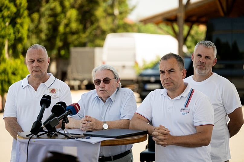 Gépész László, a Független Benzinkutak Szövetségének (FBSZ) elnöke (b2) a szövetség sajtótájékoztatóján egy ezen a napon üzemanyagot nem árusító benzinkúton 2026. június 26-án
