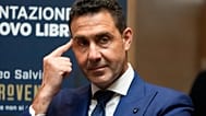 L'ex generale Roberto Vannacci partecipa alla presentazione di un libro del leader della Lega Matteo Salvini a Roma, martedì 30 aprile 2024. (AP Photo/Alessandra Tarantino)