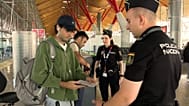 Controles fronterizos en el aeropuerto de Barajas a ciudadanos italianos