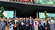 Üsküdar Belediyesi önünde CHP ve Yeni Parti grubu açıklaması