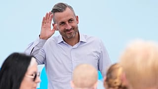 Summary AfD lead candidate Ulrich Siegmund meets supporters at a campaign event on Friday, 4 September 2026, in Magdeburg.