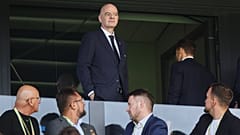 Ο πρόεδρος της FIFA Τζάνι Ινφαντίνο παρακολουθεί τον εναρκτήριο αγώνα του Παγκοσμίου Κυπέλλου U20 γυναικών Πολωνία–Αργεντινή στο Κατοβίτσε