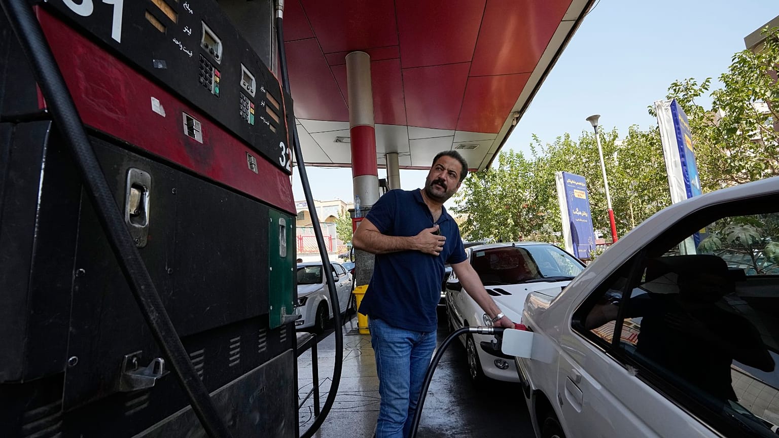 پمپ بنزین در ایران