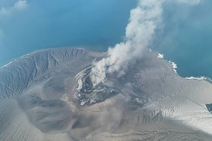 Mount Anak Krakatau spews volcanic smoke in Sunda Strait, 5 September, 2026