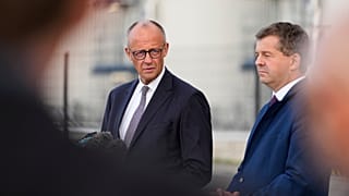 Almanya Başbakanı Friedrich Merz, Leuna'da basın açıklaması yapıyor, 3 Eylül 2026.