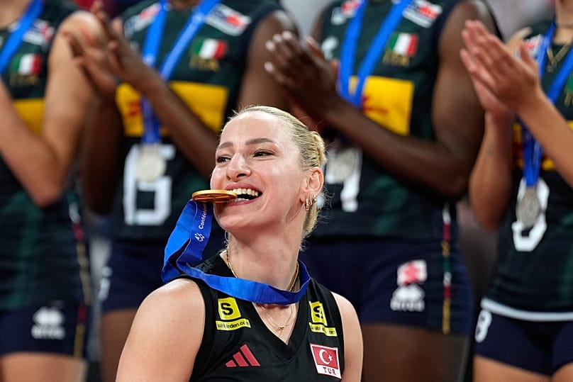 A Milli Voleybol Takımı oyuncusu Gizem Orge