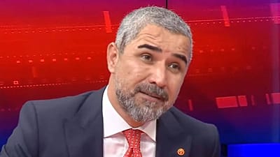 Ekran görüntüsü, Veyis Ateş'in Halk TV'de katıldığı programdan alınmıştır.