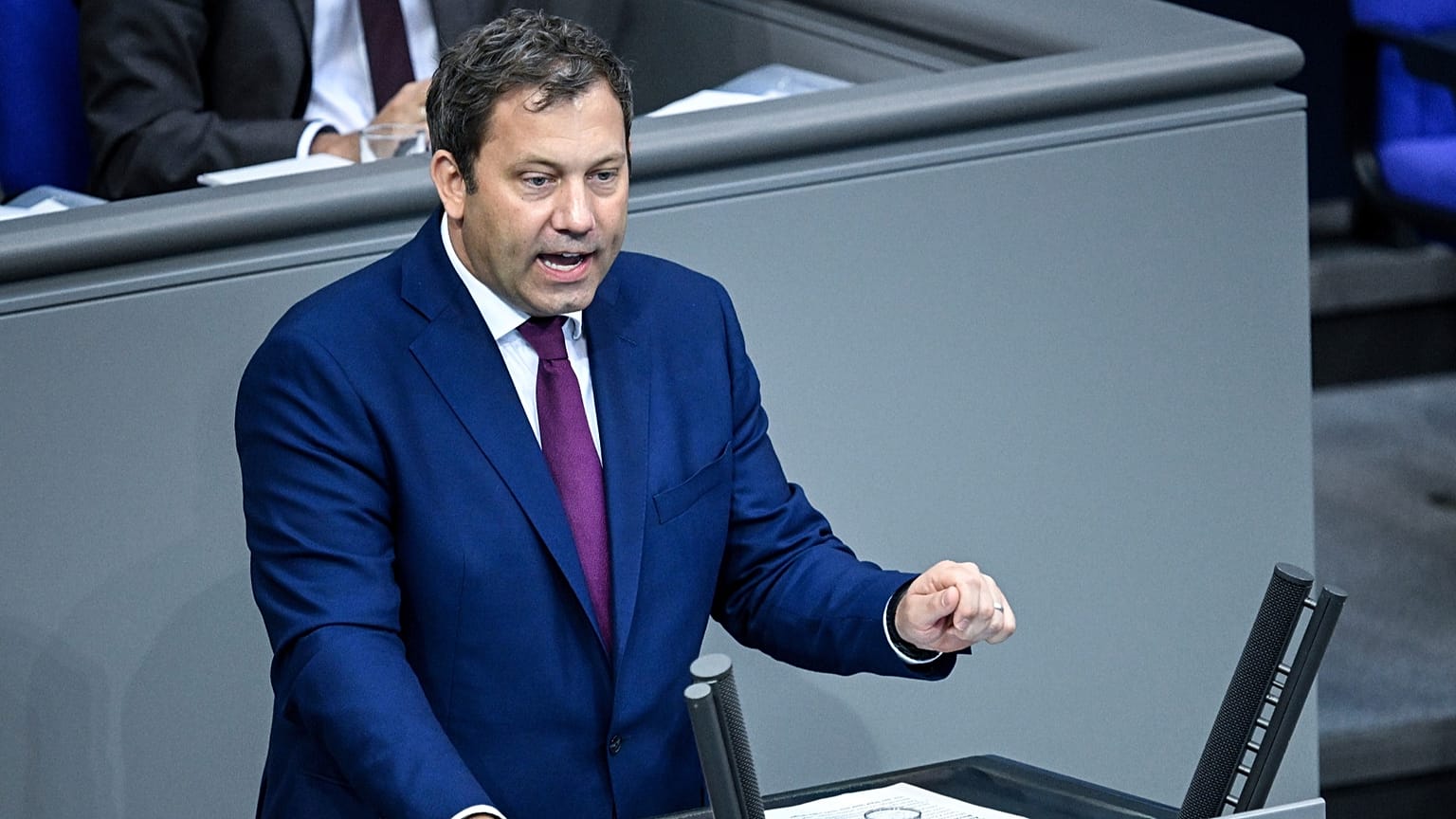 Finanzminister Lars Klingbeil (SPD) im Bundestag, Archiv