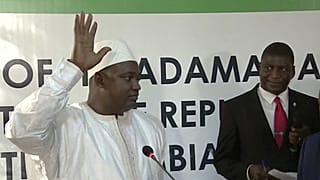 Gambie : Barrow compatit avec des citoyens éprouvés par les coupures d’électricité
