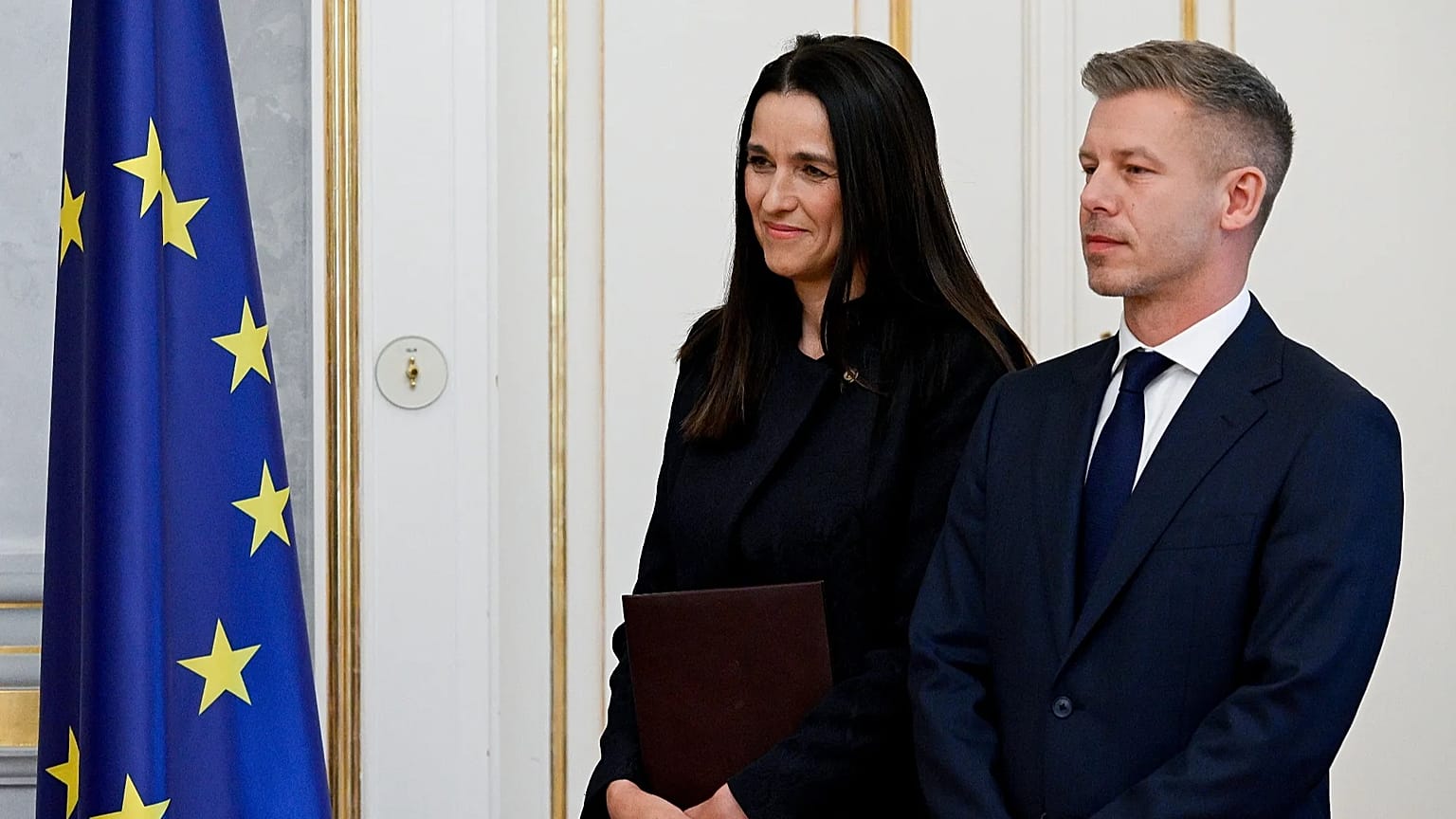 Zdjęcie ilustracyjne (Orbán Anita, węgierska minister spraw zagranicznych, oraz Magyar Péter, węgierski premier)