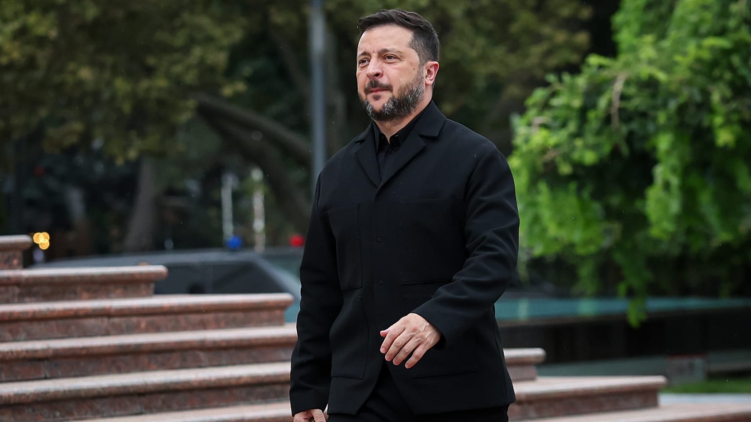 Ukraine's President Volodymyr Zelenskyy arrives for a welcoming ceremony in Moldova as the country celebrates Independence Day, in Chisinau, Moldova, Thursday, 27 Aug.