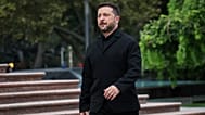 Ukraine's President Volodymyr Zelenskyy arrives for a welcoming ceremony in Moldova as the country celebrates Independence Day, in Chisinau, Moldova, Thursday, 27 Aug.