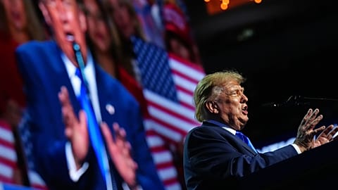Donald Trump discursa na convenção republicana, em Dallas, a 9 de setembro de 2026.
