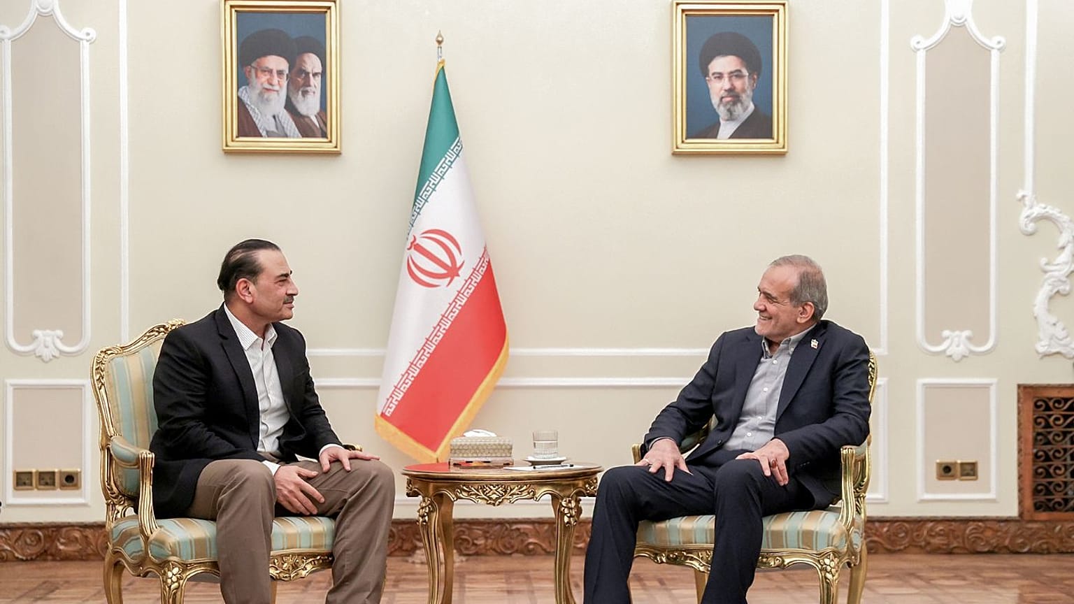 پاکستان تاکنون به‌عنوان یک میانجی میان آمریکا و ایران به ایفای نقش پرداخته است