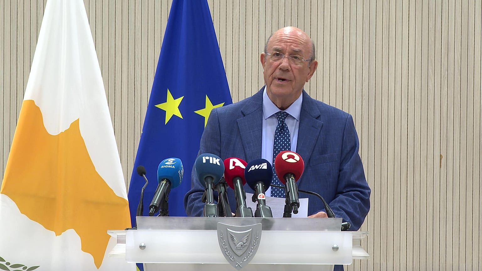Ο Υπουργός Οικονομικών της Κύπρου Μάκης Κεραυνός ανακοινώνει την παράταση της μείωσης στον φόρο καυσίμων