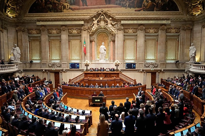 Revisão constitucional terá de passar por acordo PS/PSD