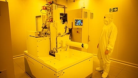 The new Quantum Nanofabrication Area in IMB-CNM's Cleanroom will strengthen Spain's capacity to develop advanced semiconductors.