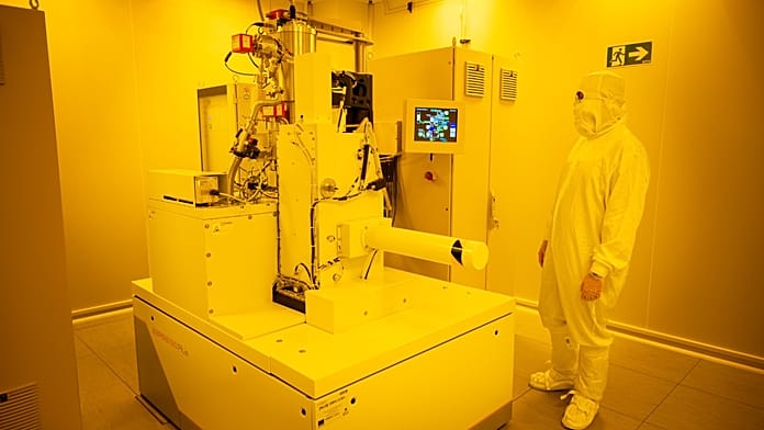 New IBM-CNM facility in Barcelona produces nanoscale chips for quantum computing