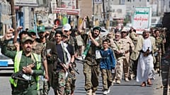 پیشروی حوثی‌ها در مناطق تحت کنترل نیروهای دولتی یمن که از حمایت عربستان سعودی برخوردار هستند