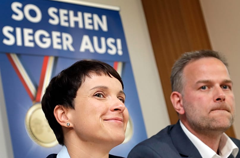 Die damalige AfD-Chefin, Frauke Petry, mit dem damaligen Spitzenkandidat für Sachsen-Anhalt, Leif-Erik Holm, 2016