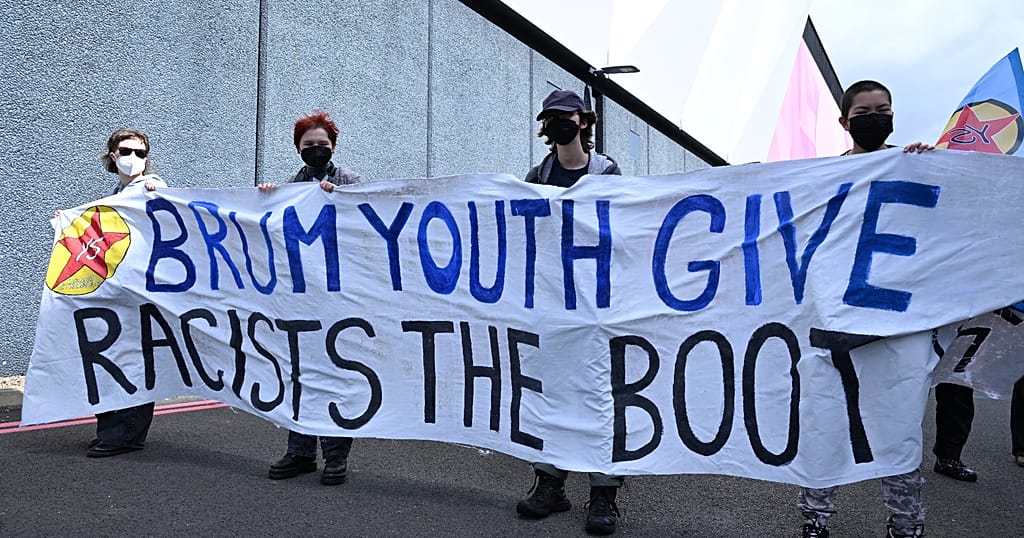 UK: Anti-immigration protest in Portsmouth