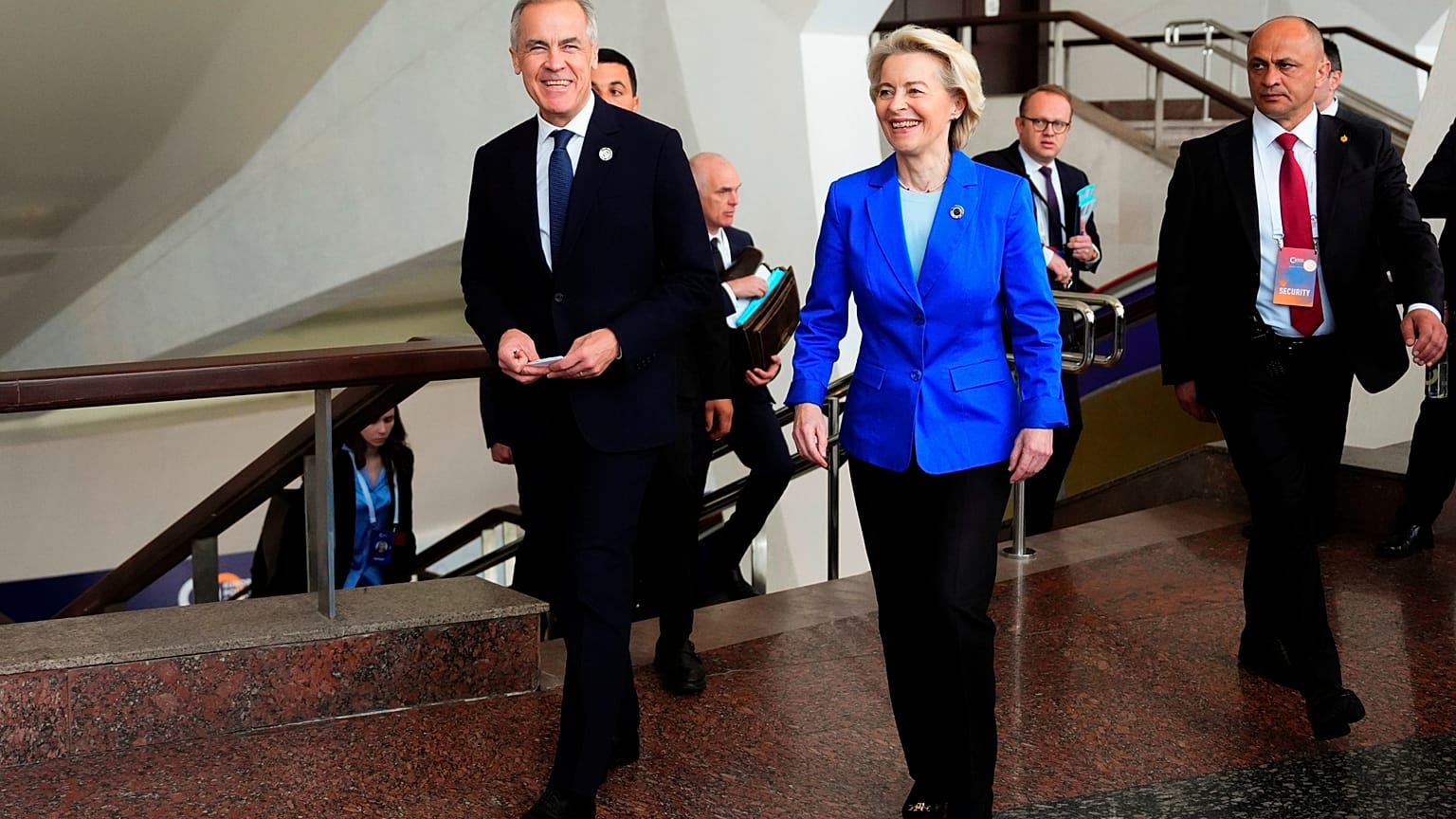 President of the European Commission Ursula von der Leyen, and Canada Prime Minister Mark Carney, left, arrive to a meeting during the 8th EPC Summit Yerevan, Armenia 04/05/26