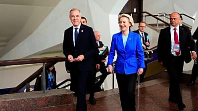 President of the European Commission Ursula von der Leyen, and Canada Prime Minister Mark Carney, left, arrive to a meeting during the 8th EPC Summit Yerevan, Armenia 04/05/26