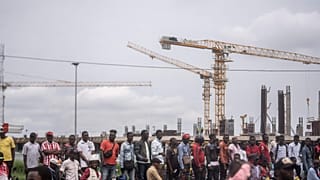 In the streets of Kinshasa, ex-hoods get tough on litter