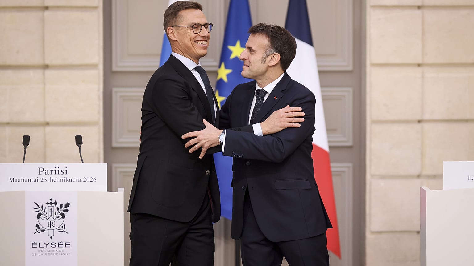 Le président français Emmanuel Macron, et le président finlandais Alexander Stubb 