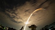 El cohete Vega-C despega desde la base espacial europea de Kourou, en la Guayana Francesa, con los satélites FLEX y Sentinel-3C a bordo.