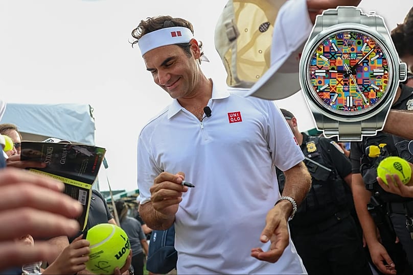 Játék, stílus, győzelem: Roger Federer autogramot osztogat, mielőtt beiktatják a Nemzetközi Tenisz Hírességek Csarnokába, New York, 2026. augusztus 28.