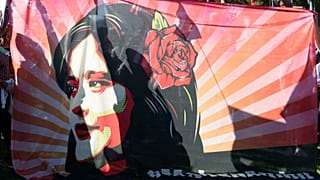 تصویر مهسا امینی در تظاهرات ایرانیان خارج از کشور