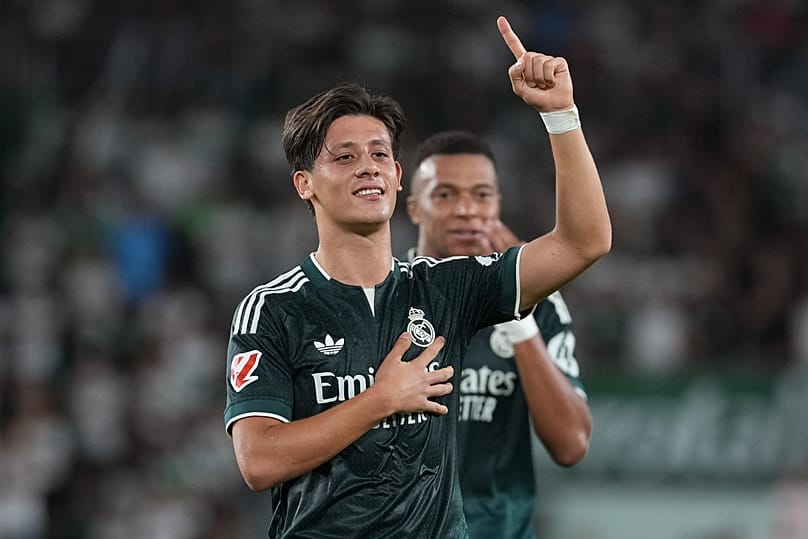 Arda Güler, Elche ile Real Madrid arasında oynanan maçta takımının ilk golünü attıktan sonra sevinirken. / 15 Eylül 2026 Salı